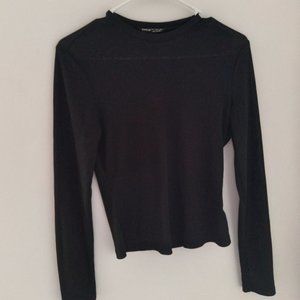 Black long sleeved shirt